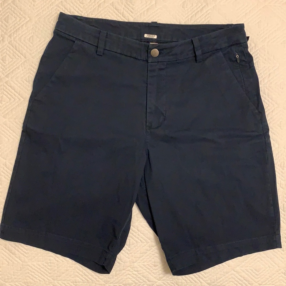 Lululemon Men’s Navy shorts size 30